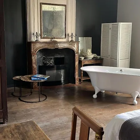 Chateau 10 Personnes * Illois
